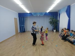 Новый Год У Ворот Слушать Новый Год У Ворот Слушать